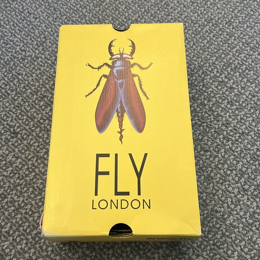 Fly London Black Dress Mary Jane Flats - Picture 4 of 4